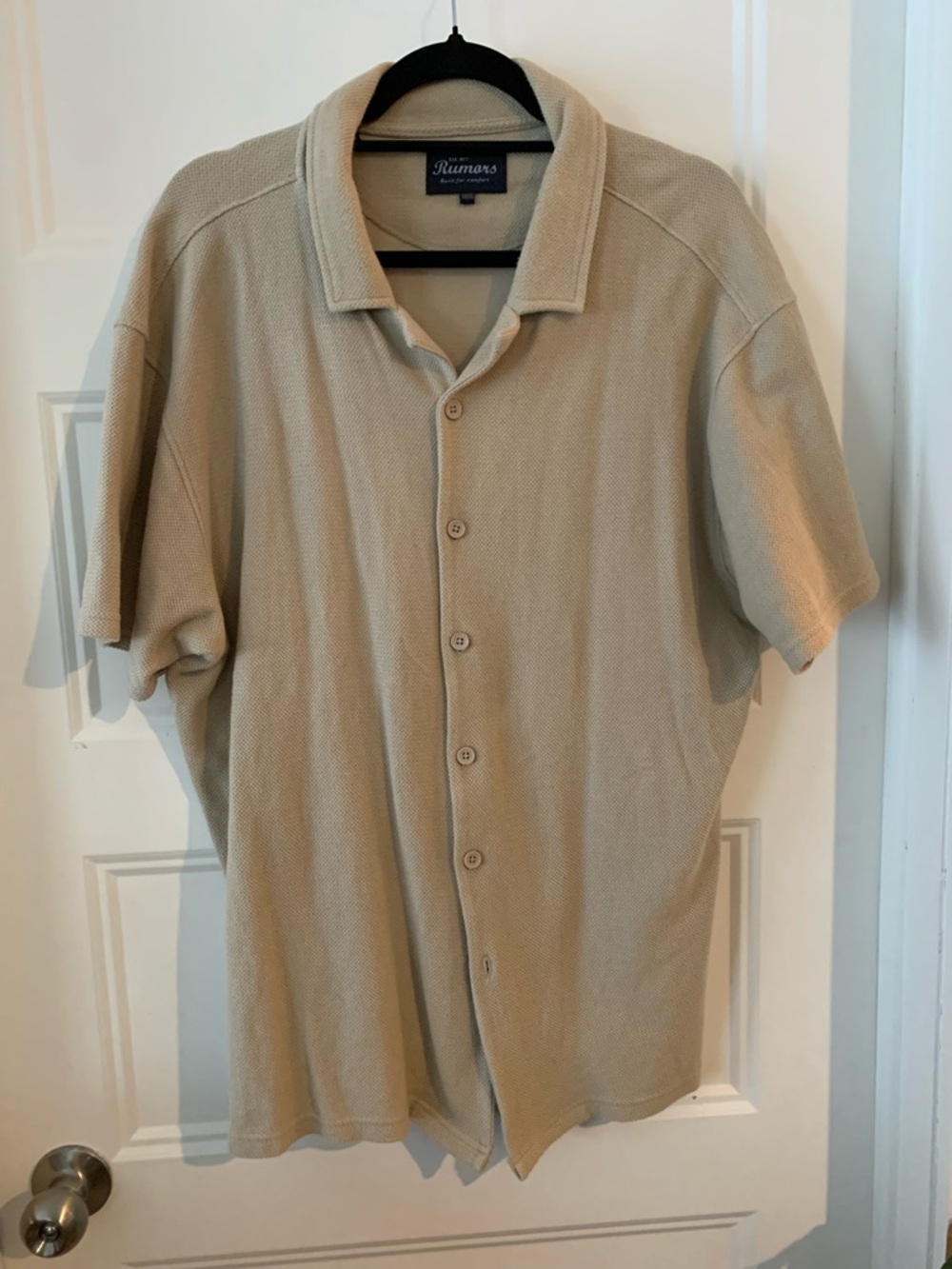 Rumors , Beige Short-Sleeve Button-Up